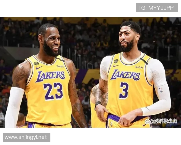 2020年NBA总决赛第三场湖人与热火的激烈对决回顾与精彩瞬间分析